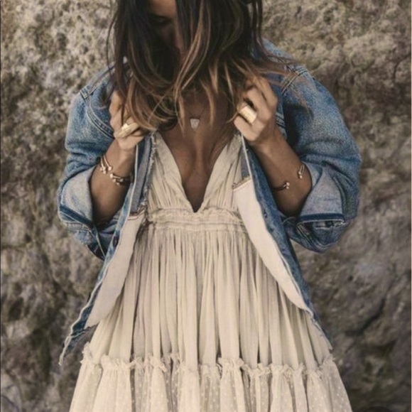 BOHO GYPSY HALTER BABYDOLL DRESS WITH OPEN BACK - Picture 4 of 9